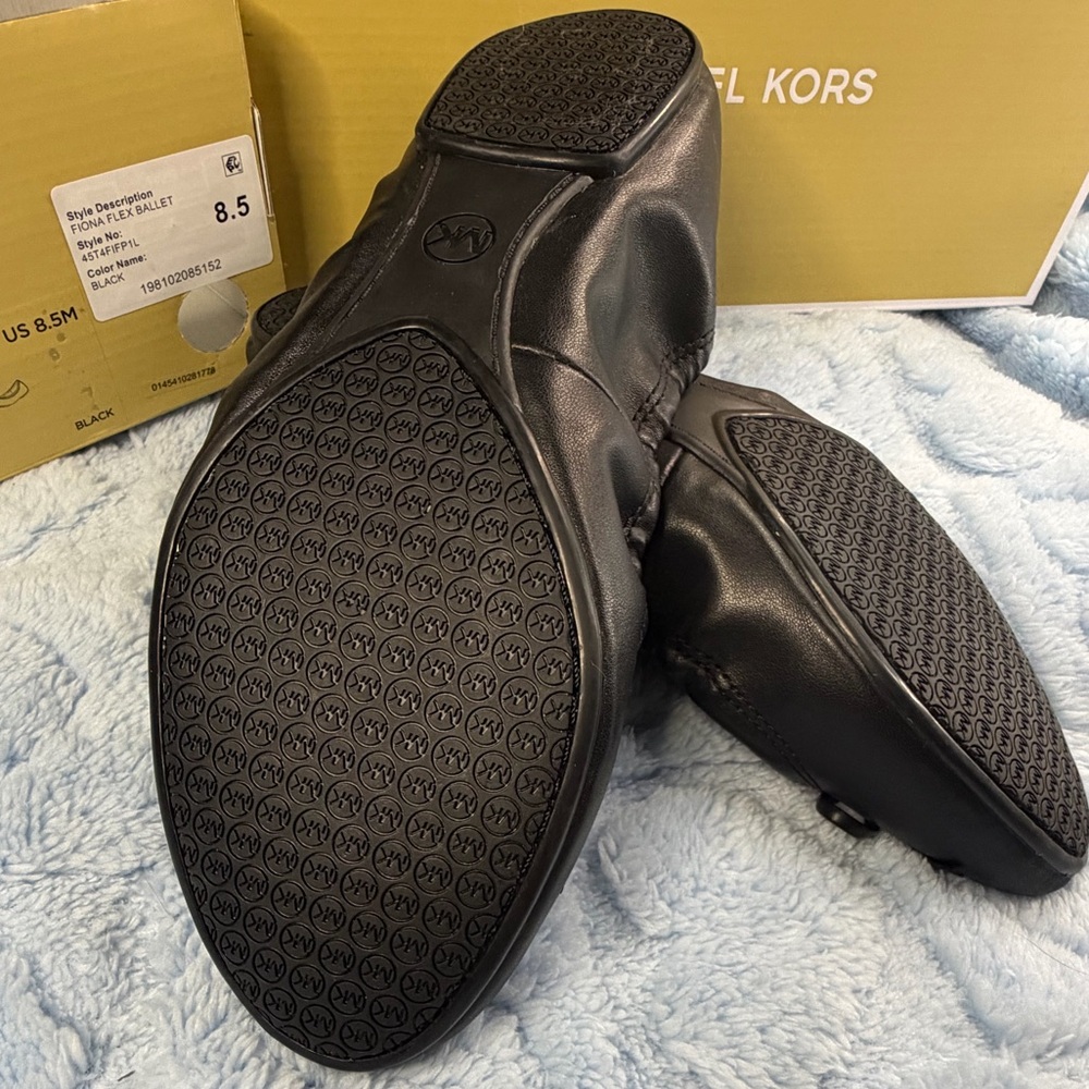 Michael Kors Fiona Flex Ballet Flats - Picture 4 of 7